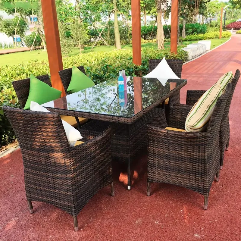 Coffee Tea Gardens - Conjunto de Mesa e Cadeiras de