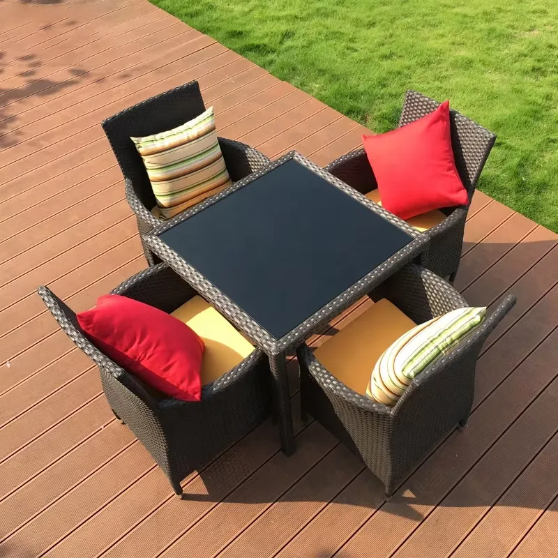Conjunto de Mesa e Cadeiras de - Coffee Tea Gardens avaliação e preço