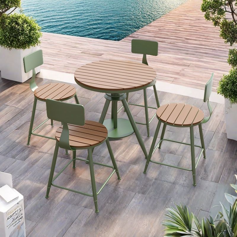 Mesa e cadeiras de ferro forja - Coffee Tea Gardens avaliação e preço
