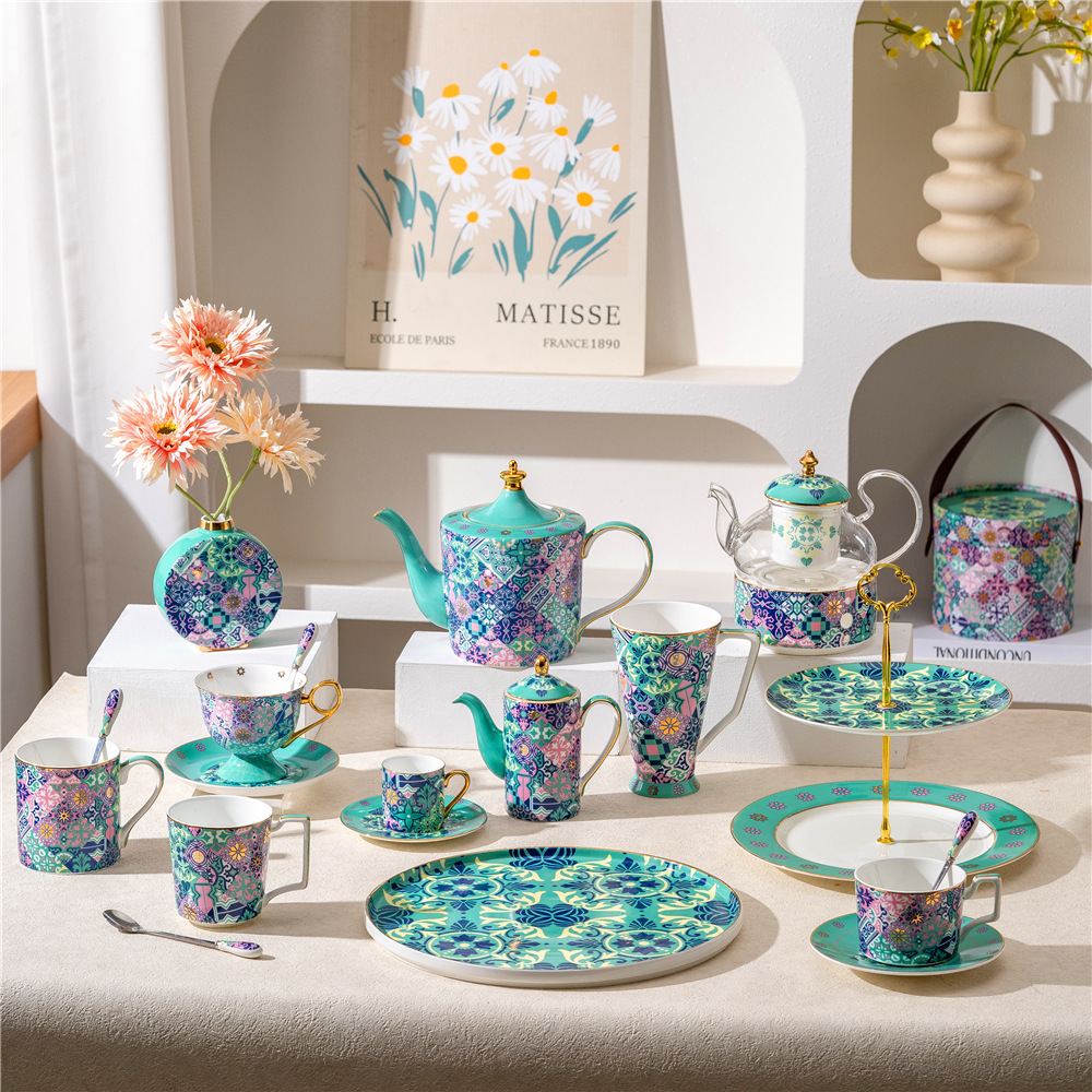 Conjunto de café e xícara com  - Coffee Tea Gardens avaliação e preço