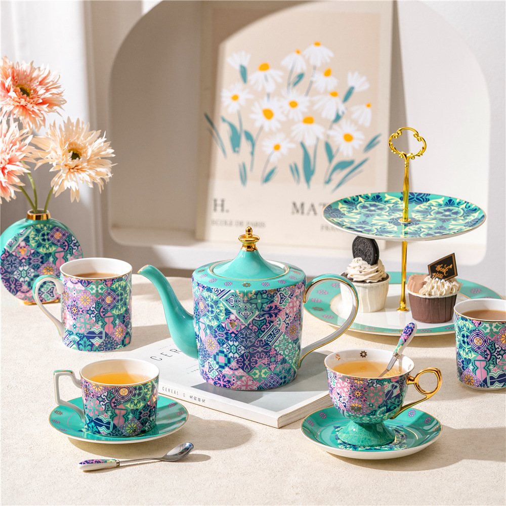 Conjunto de café e xícara com  - Coffee Tea Gardens avaliação e preço