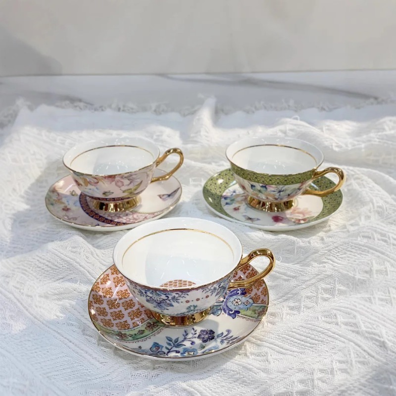Conjunto de Xícaras e Pratos d - Coffee Tea Gardens avaliação e preço