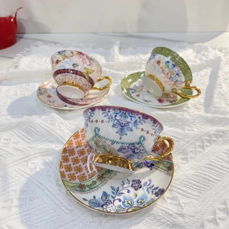 Conjunto de Xícaras e Pratos d - Coffee Tea Gardens avaliação e preço