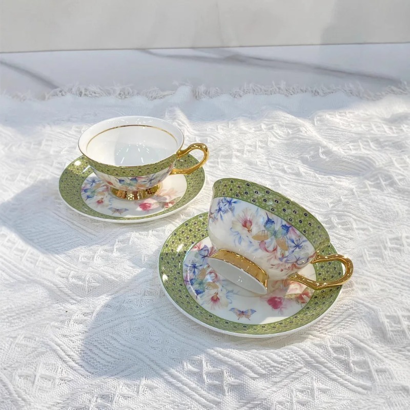 Conjunto de Xícaras e Pratos d - Coffee Tea Gardens avaliação e preço
